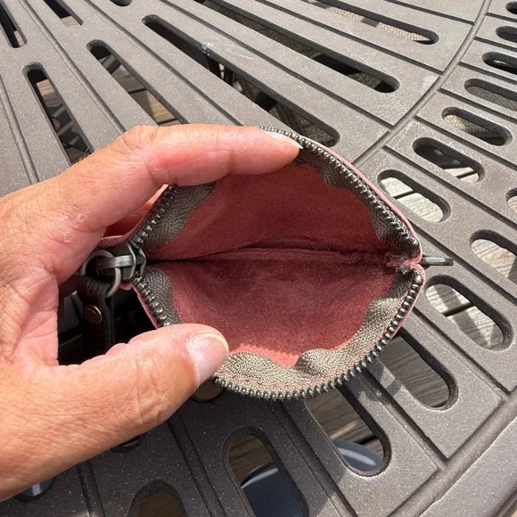 Rough and Tumble Token - Picture 3 of 6